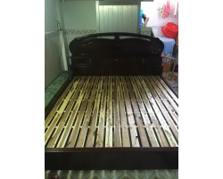 Thanh lý giường MDF mới 95%